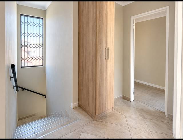 3 BEDROOM TOWNHOUSE FOR SALE IN ALBERTSDAL